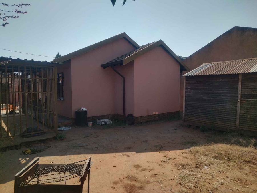 To Let 3 Bedroom Property for Rent in Soshanguve XX Gauteng