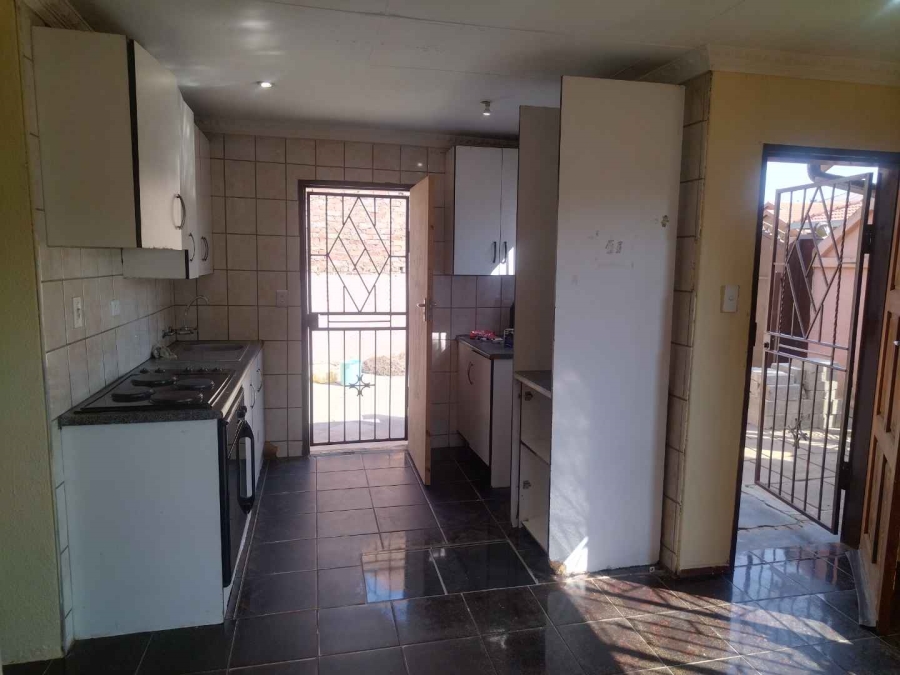 To Let 3 Bedroom Property for Rent in Soshanguve XX Gauteng