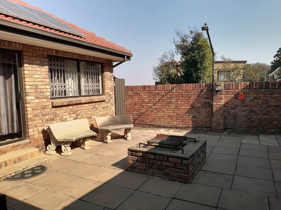 3 Bedroom Property for Sale in Bronkhorstbaai Dorp Gauteng