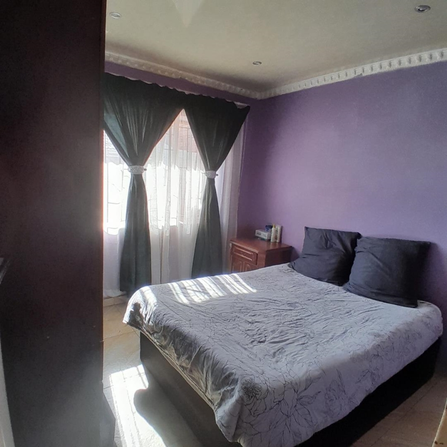 5 Bedroom Property for Sale in Soshanguve BB Gauteng