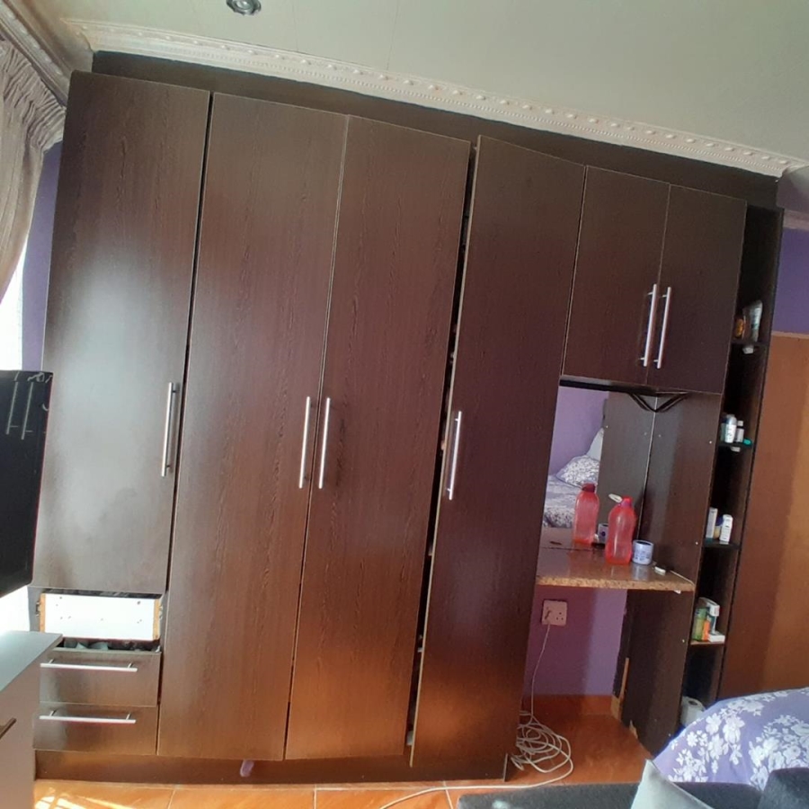 5 Bedroom Property for Sale in Soshanguve BB Gauteng