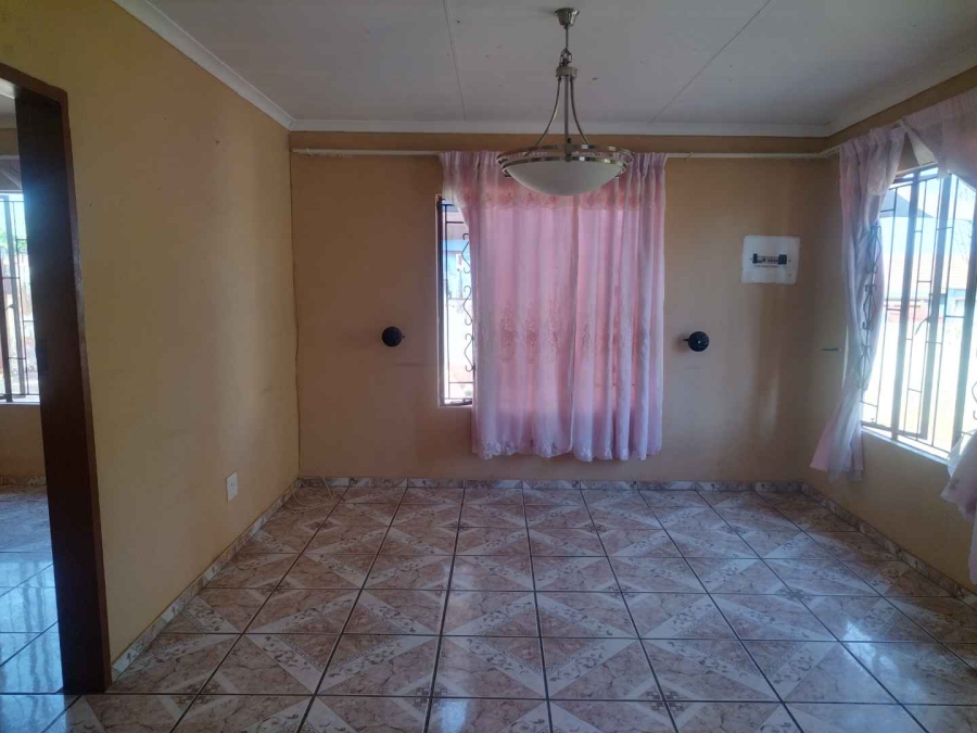 2 Bedroom Property for Sale in Soshanguve UU Gauteng