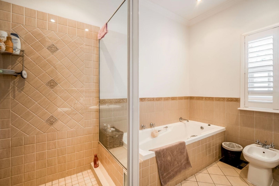 5 Bedroom Property for Sale in Bryanston East Gauteng