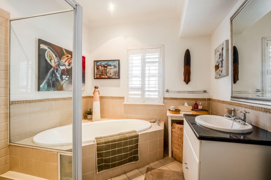 5 Bedroom Property for Sale in Bryanston East Gauteng