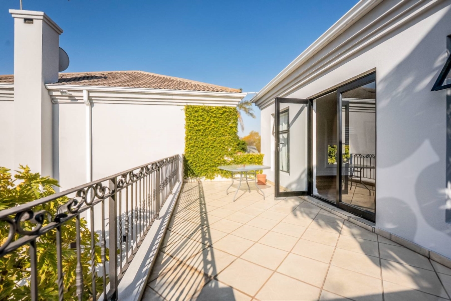 5 Bedroom Property for Sale in Bryanston East Gauteng