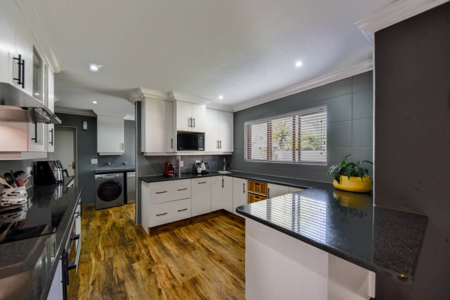 3 Bedroom Property for Sale in Moreleta Park Gauteng