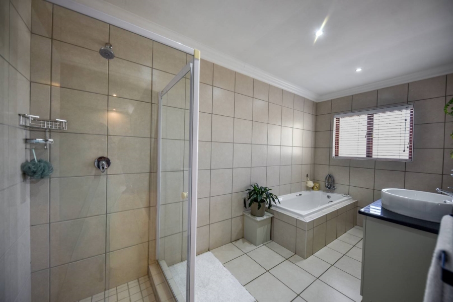 3 Bedroom Property for Sale in Moreleta Park Gauteng