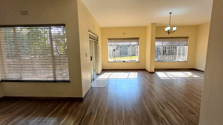To Let 3 Bedroom Property for Rent in Bryanston Gauteng