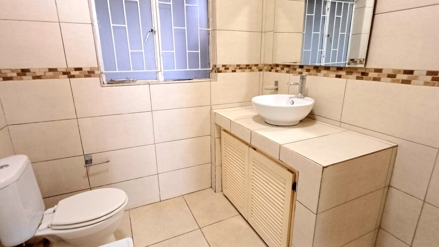 To Let 3 Bedroom Property for Rent in Bryanston Gauteng