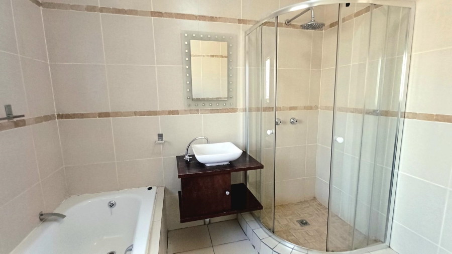 To Let 3 Bedroom Property for Rent in Bryanston Gauteng