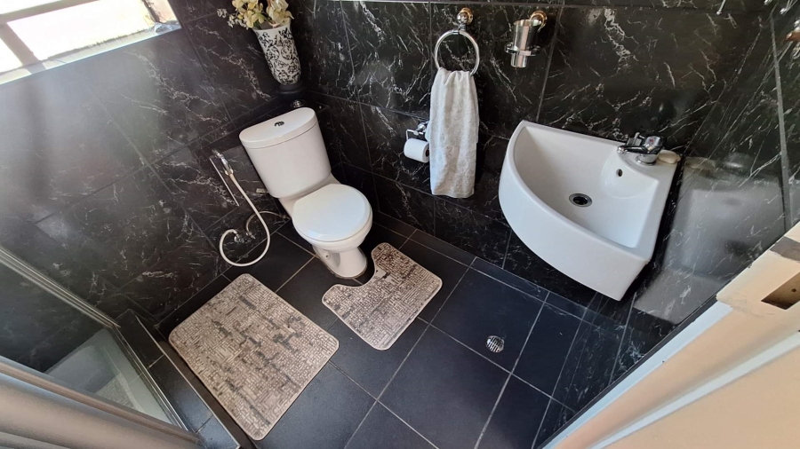 To Let 3 Bedroom Property for Rent in Randpark Ridge Gauteng