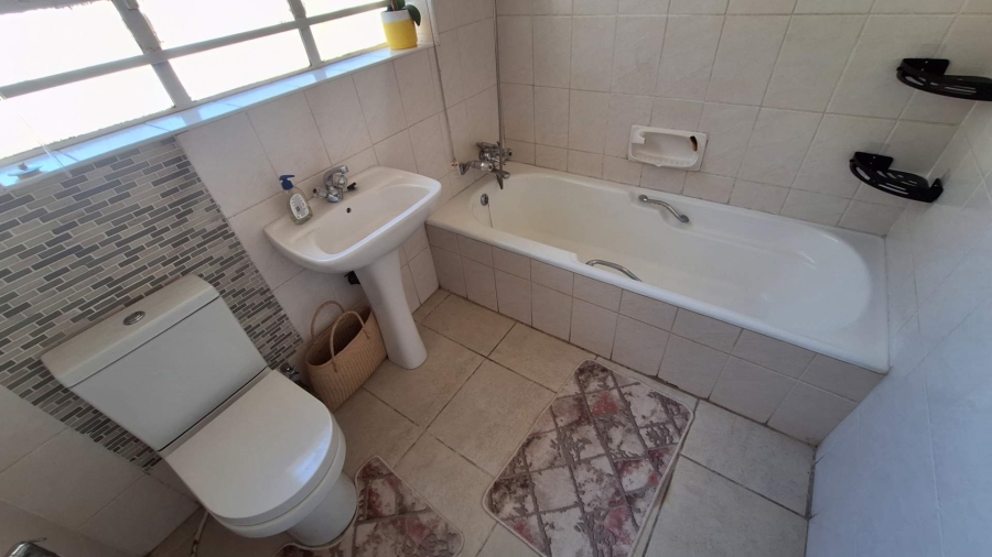 To Let 3 Bedroom Property for Rent in Randpark Ridge Gauteng
