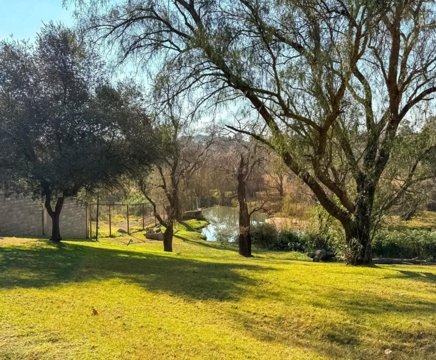 To Let 2 Bedroom Property for Rent in Ruimsig Gauteng