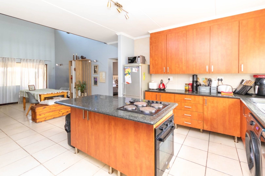 2 Bedroom Property for Sale in Sunninghill Gauteng