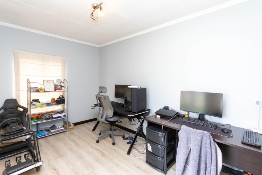 2 Bedroom Property for Sale in Sunninghill Gauteng