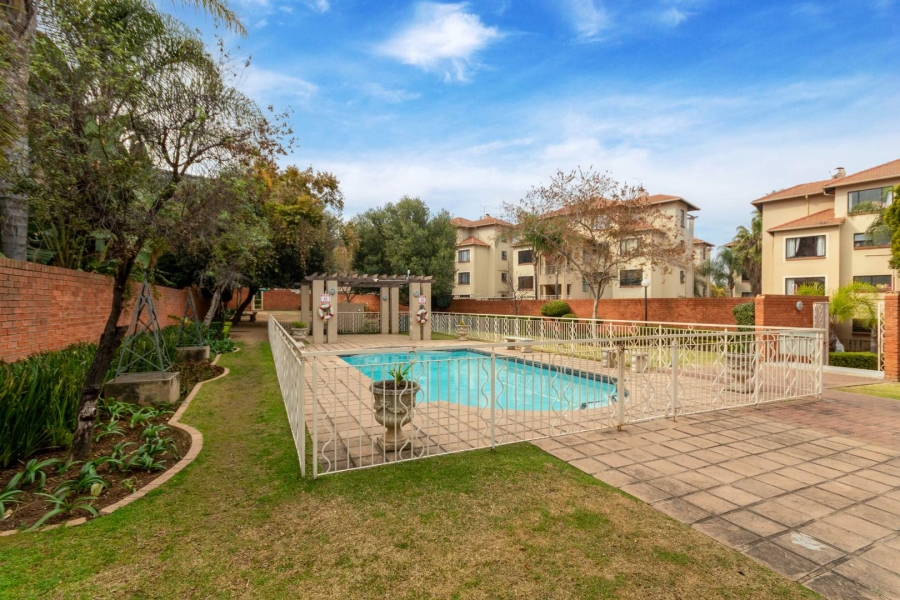 2 Bedroom Property for Sale in Sunninghill Gauteng