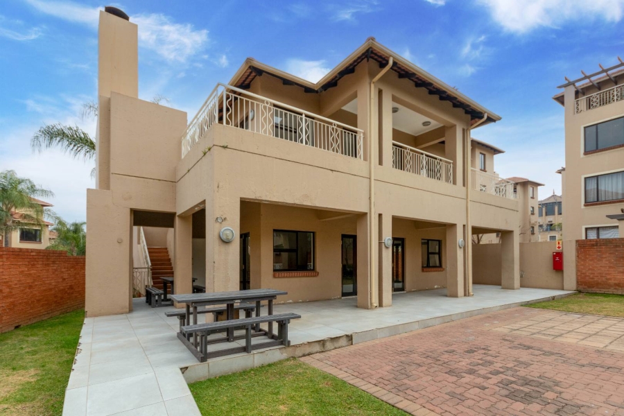 2 Bedroom Property for Sale in Sunninghill Gauteng
