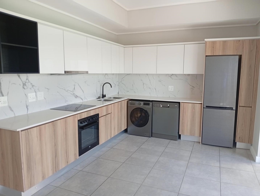 To Let 3 Bedroom Property for Rent in Buccleuch Gauteng