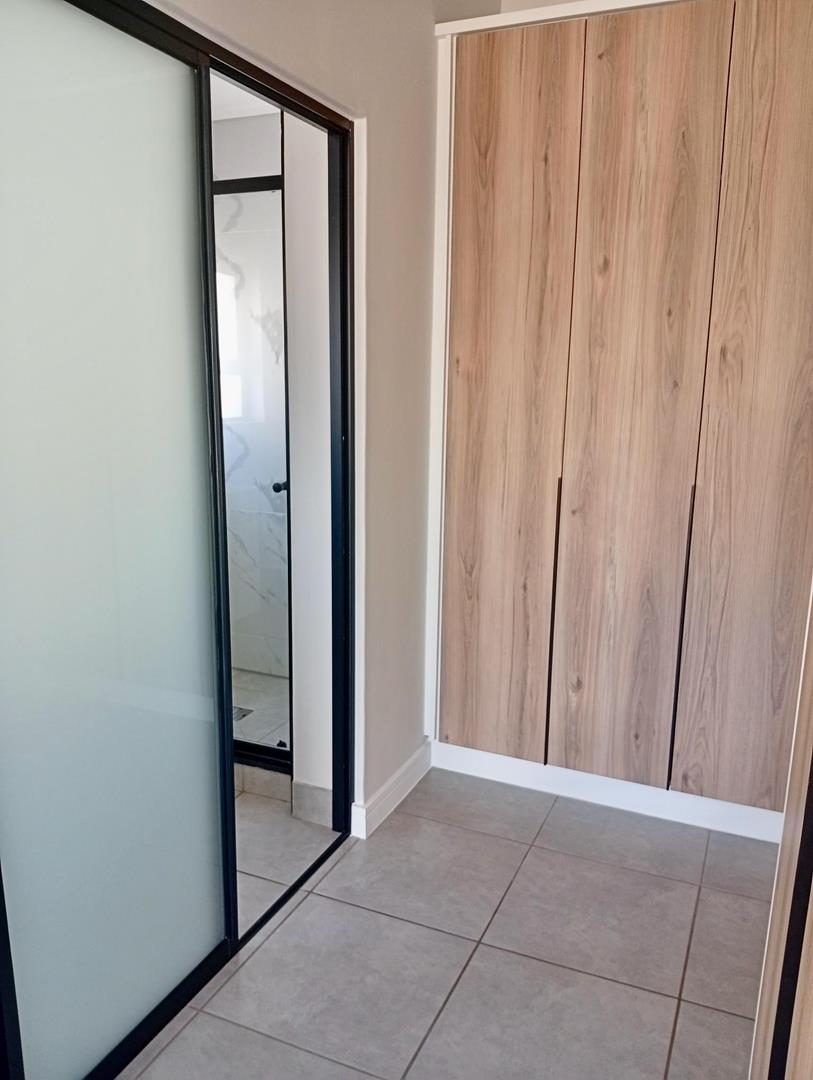 To Let 3 Bedroom Property for Rent in Buccleuch Gauteng