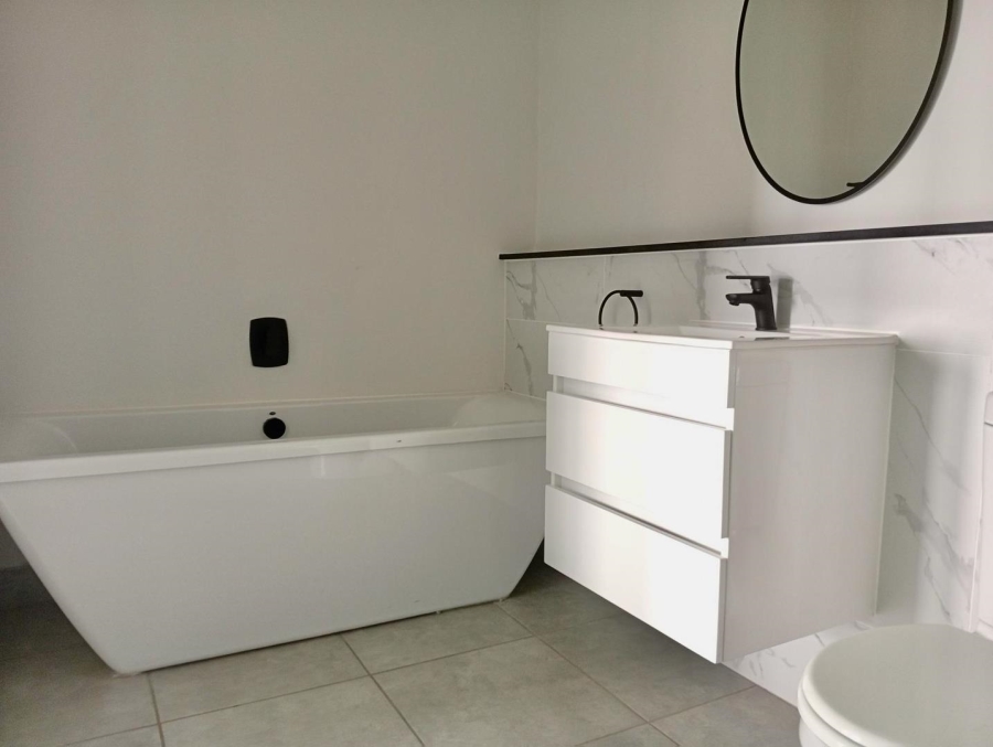 To Let 3 Bedroom Property for Rent in Buccleuch Gauteng