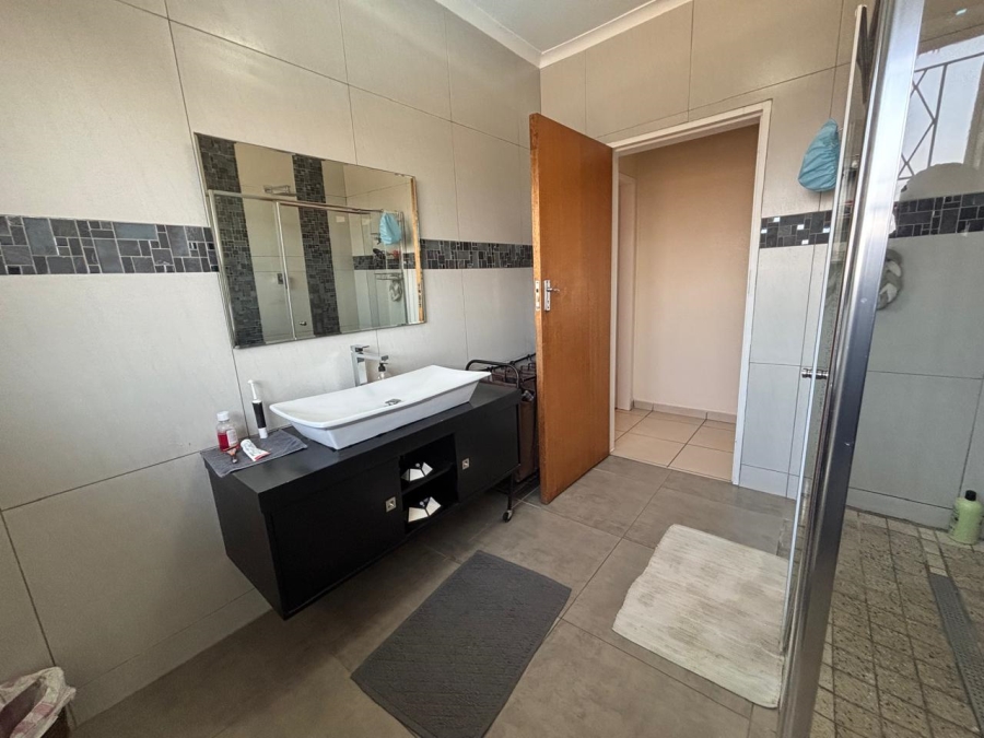 3 Bedroom Property for Sale in Risana Gauteng