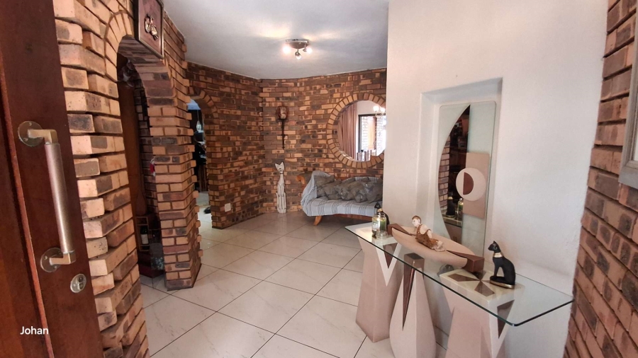 1 Bedroom Property for Sale in Meyersdal Gauteng