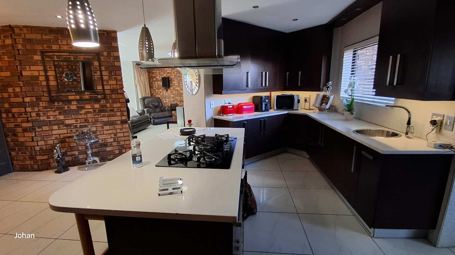 1 Bedroom Property for Sale in Meyersdal Gauteng