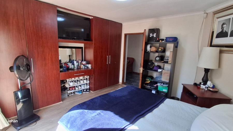 1 Bedroom Property for Sale in Meyersdal Gauteng
