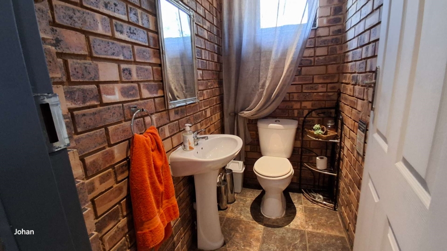 1 Bedroom Property for Sale in Meyersdal Gauteng