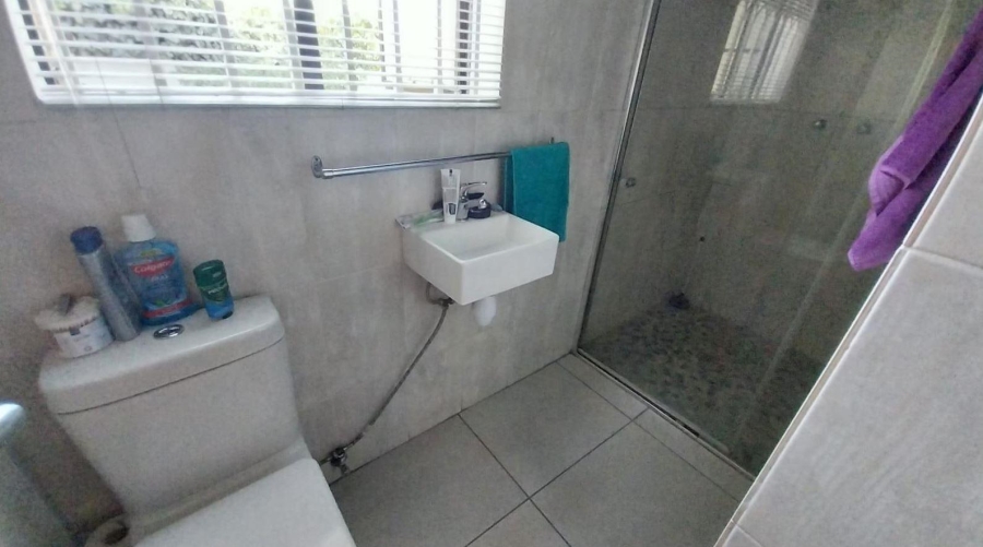 3 Bedroom Property for Sale in Brackendowns Gauteng