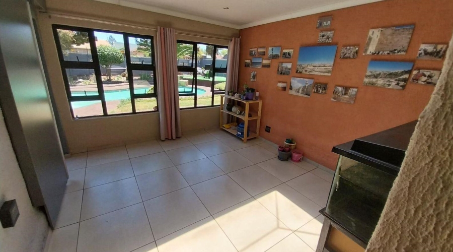 3 Bedroom Property for Sale in Brackendowns Gauteng