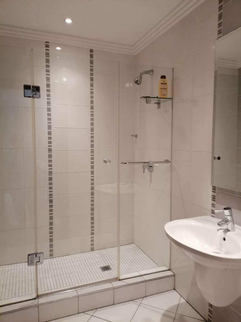 2 Bedroom Property for Sale in Bedfordview Gauteng