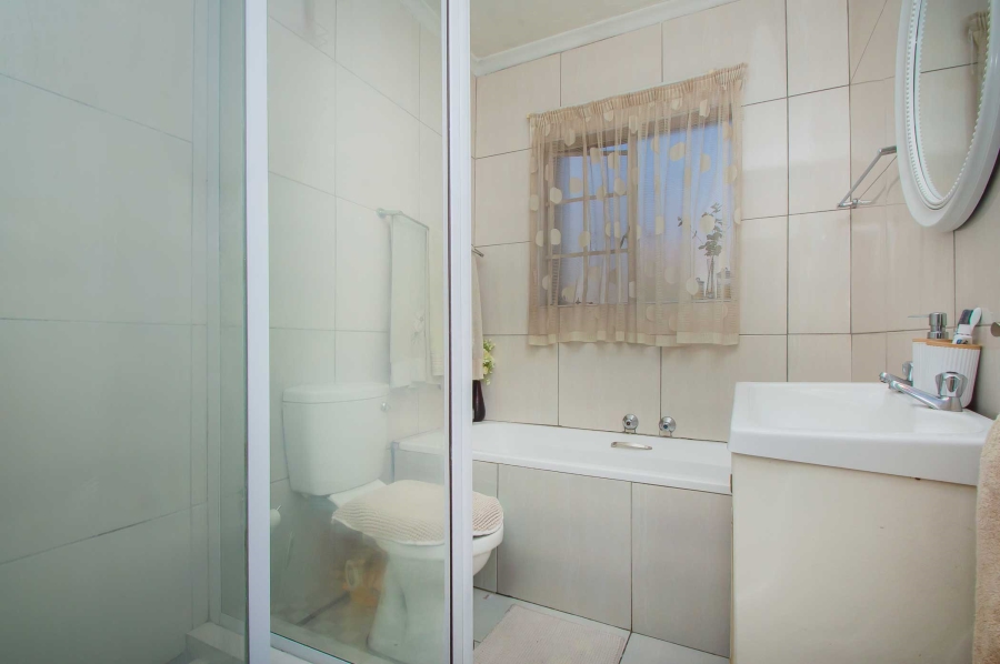 2 Bedroom Property for Sale in Northgate Gauteng