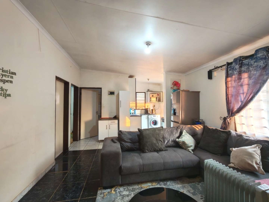 5 Bedroom Property for Sale in Cosmo City Gauteng