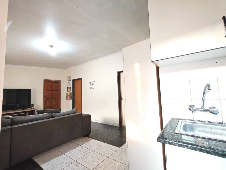 5 Bedroom Property for Sale in Cosmo City Gauteng
