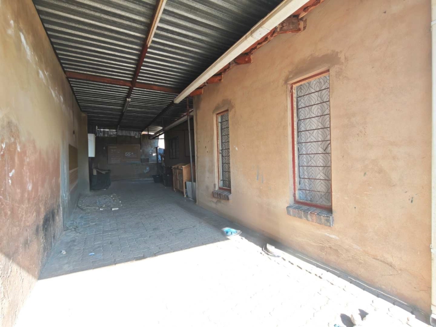 5 Bedroom Property for Sale in Cosmo City Gauteng