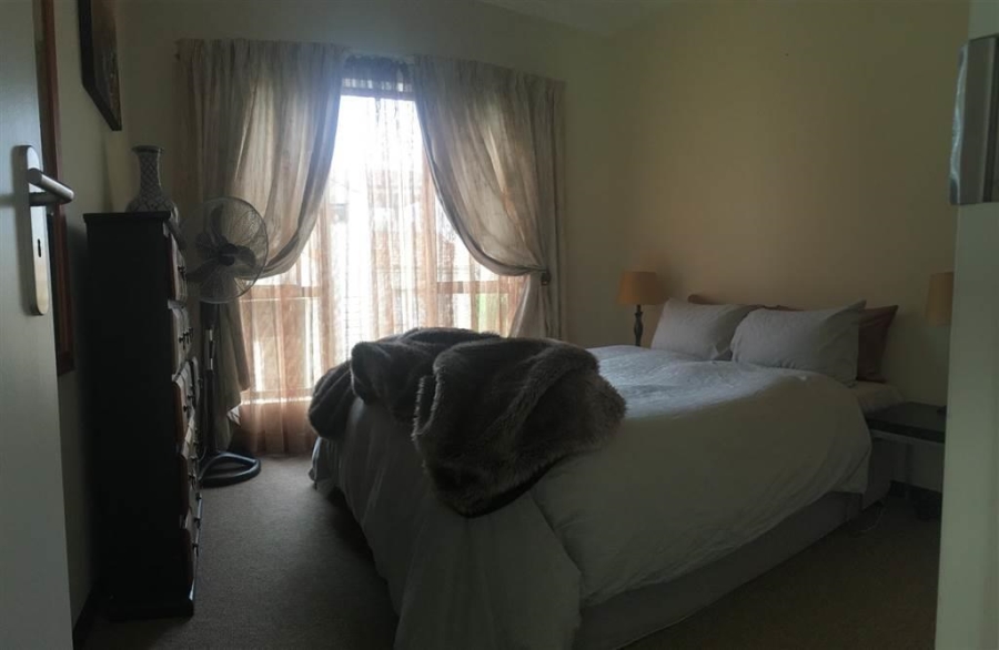 1 Bedroom Property for Sale in Paulshof Gauteng