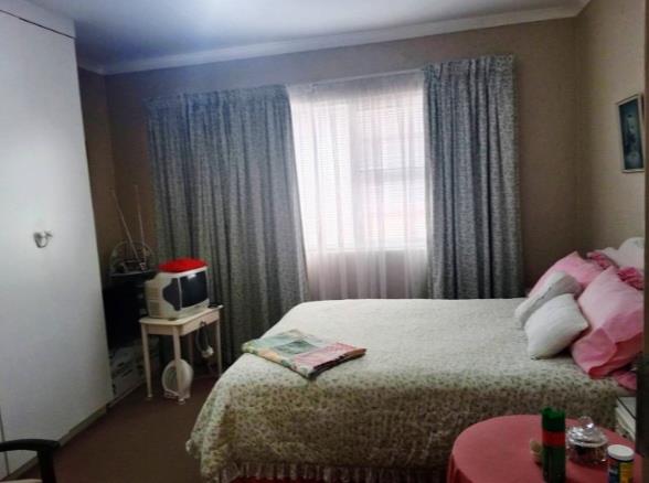 To Let 2 Bedroom Property for Rent in Bedfordview Gauteng