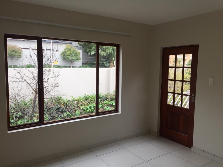 1 Bedroom Property for Sale in Atholl Gauteng