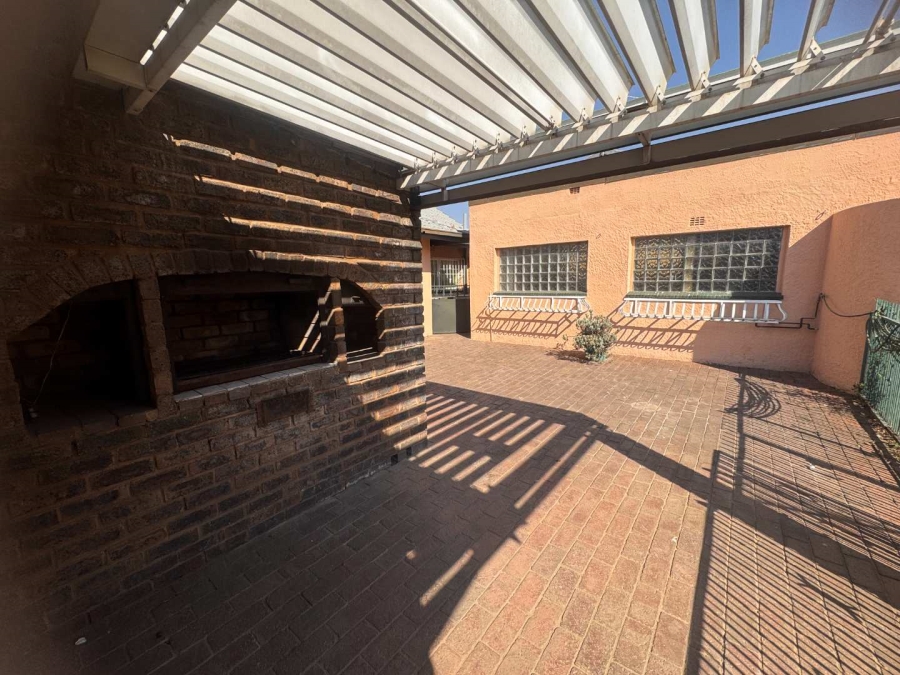 3 Bedroom Property for Sale in Randhart Gauteng