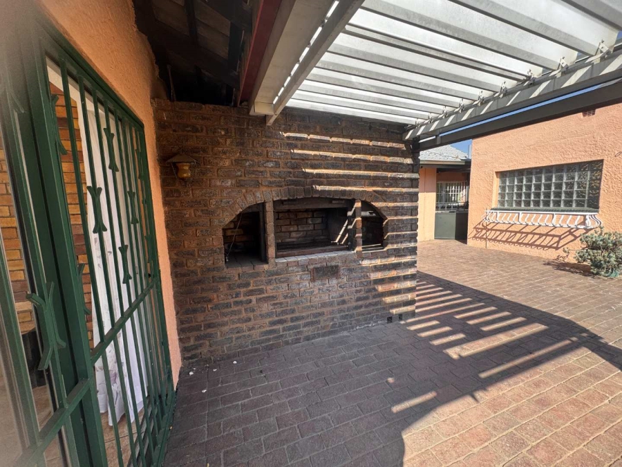 3 Bedroom Property for Sale in Randhart Gauteng