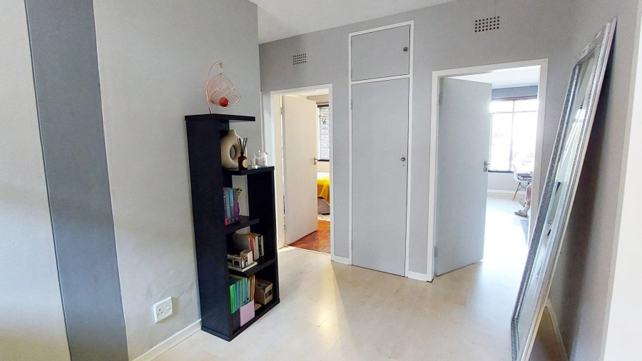 1 Bedroom Property for Sale in Craighall Park Gauteng