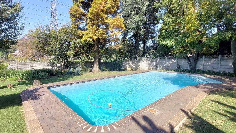 1 Bedroom Property for Sale in Craighall Park Gauteng