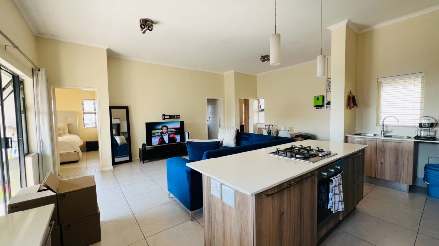 To Let 2 Bedroom Property for Rent in Louwlardia Gauteng