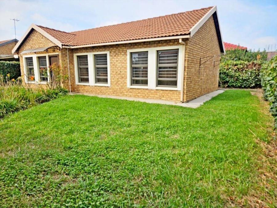 3 Bedroom Property for Sale in Rhodesfield Gauteng
