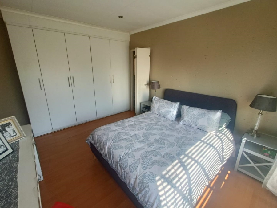 3 Bedroom Property for Sale in Amberfield Heights Gauteng