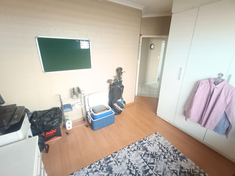 3 Bedroom Property for Sale in Amberfield Heights Gauteng