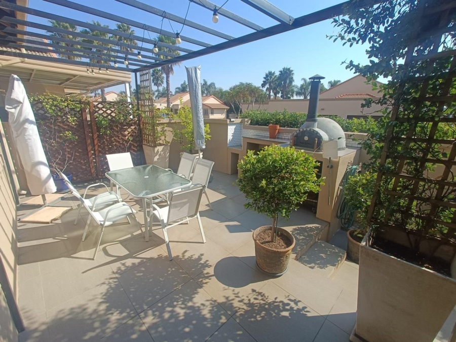 3 Bedroom Property for Sale in Amberfield Heights Gauteng