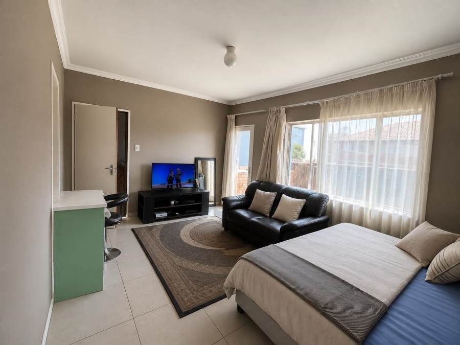 1 Bedroom Property for Sale in Lyttelton Manor Gauteng