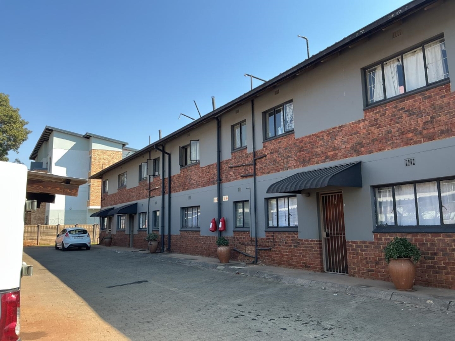 1 Bedroom Property for Sale in Lyttelton Manor Gauteng